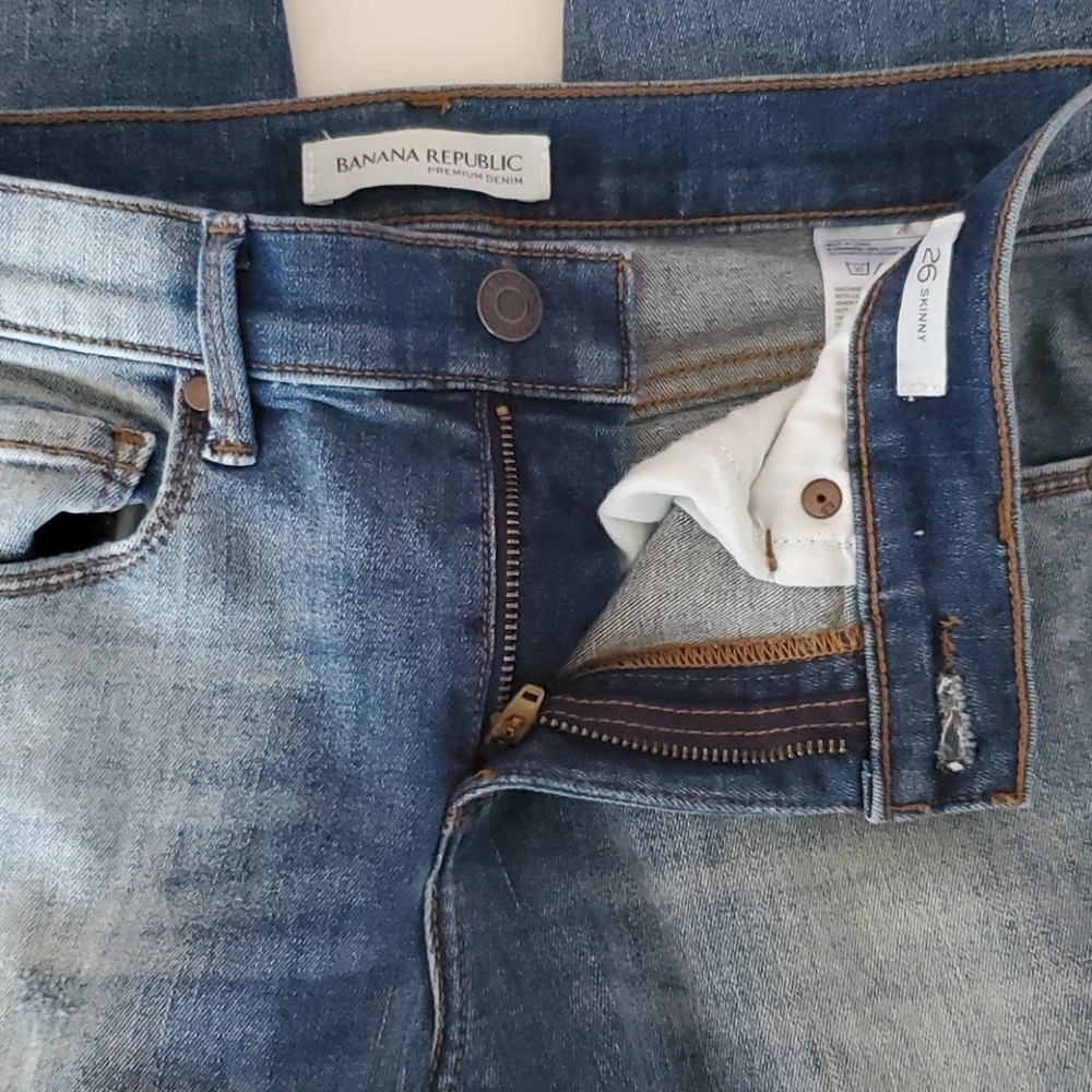 Banana Republic 26 Distressed Jeans - Picture 11 of 13